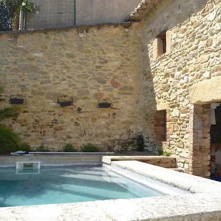 Σπίτι διακοπών Proche Uzes - Maison De Charme-tres Confortable-piscine Chauffee