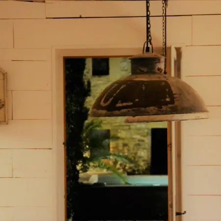 Σπίτι διακοπών Proche Uzes - Maison De Charme-tres Confortable-piscine Chauffee *