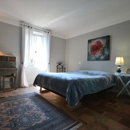 Σπίτι διακοπών Proche Uzes - Maison De Charme-tres Confortable-piscine Chauffee *
